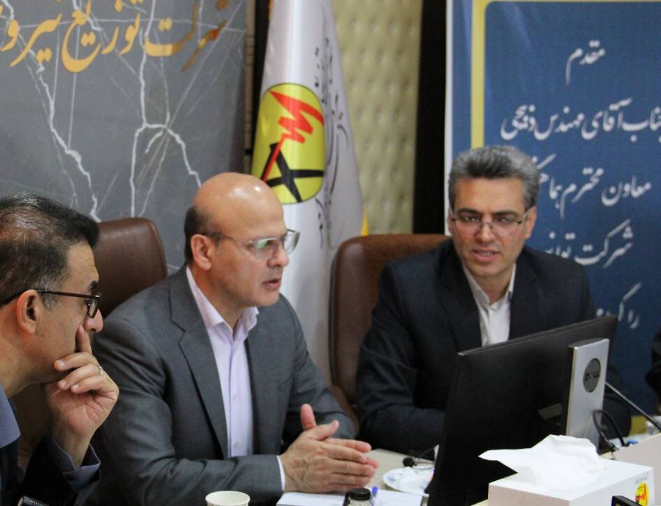 الزام ادارات به تنظیم دمای محیط کار بر روی ۲۷ درجه