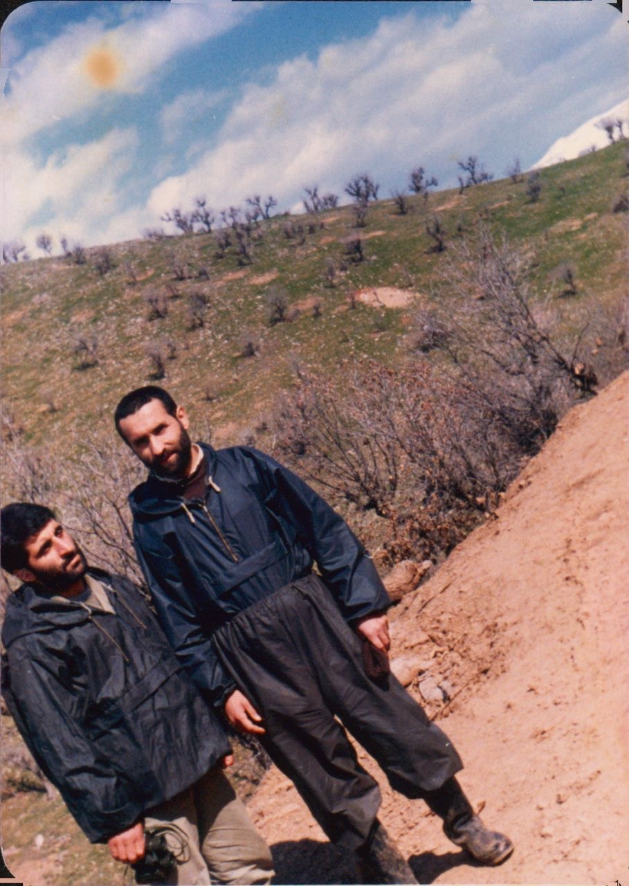 در بازدید از قله ها دوربین دست فرمانده بود