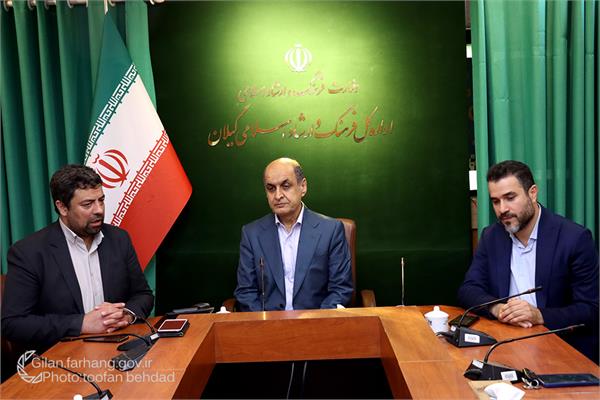 پوستر جشنواره فرهنگی ، هنری ، دینی و رسانه ای ” چراغ ” در رشت رونمایی شد