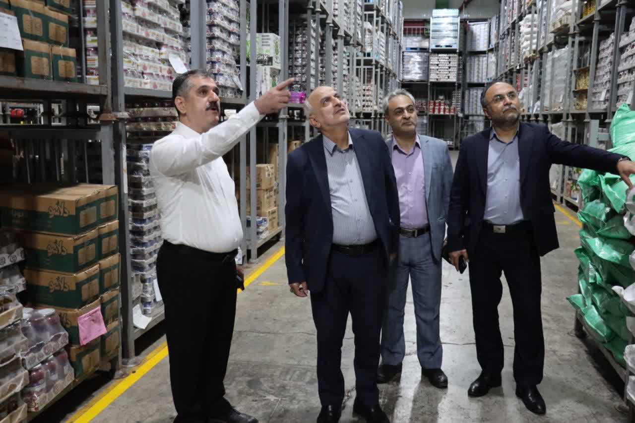 ذخایر موجودی کالاهای اساسی فراوان است / با وجود انبارهای پر از کالا، سوداگری در بازار به هر بهانه‌ای ممنوع است