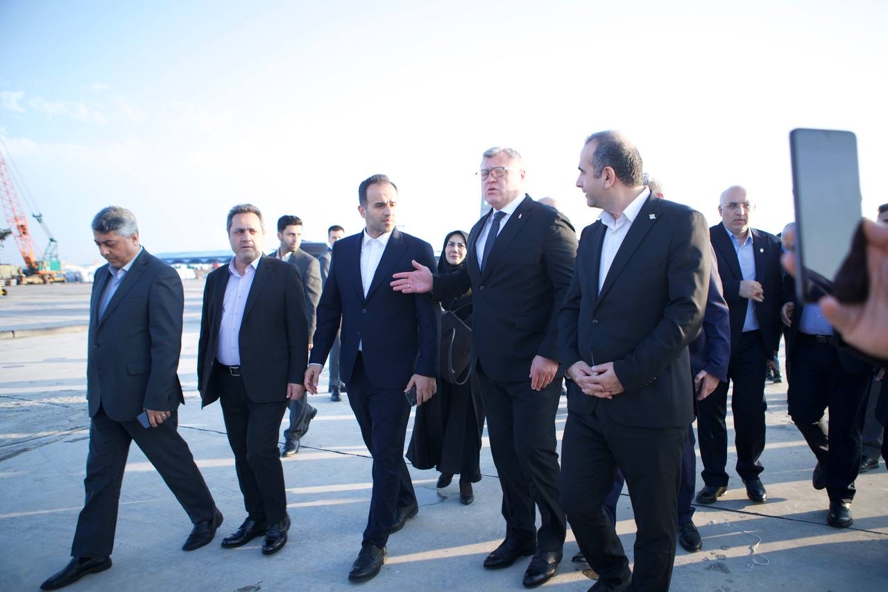 بازدید شهردار رشت با همراهی استاندار آستراخان روسیه و هیئت همراه از ظرفیت های گمرکی منطقه آزاد تجاری_صنعتی انزلی